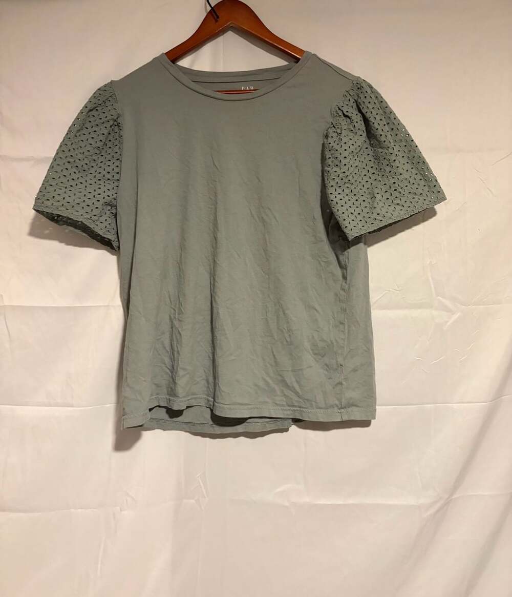 GAP Sage Green Knit Top With Eyelet Puff Sleeves Size L Tall